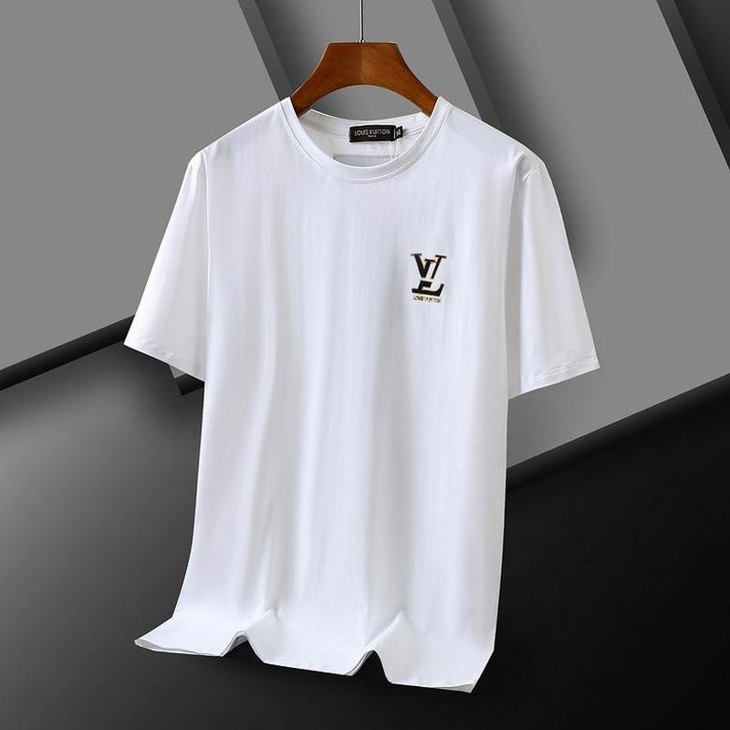 Louis Vuitton Men's T-shirts 9